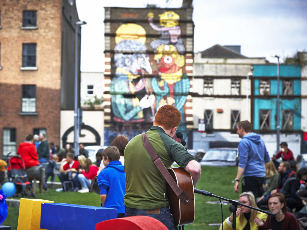 Busker in Smithfield