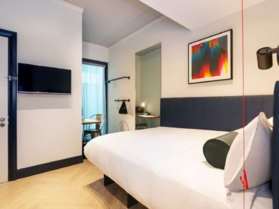 Accessible double room in the Hendrick Hotel Smithfield